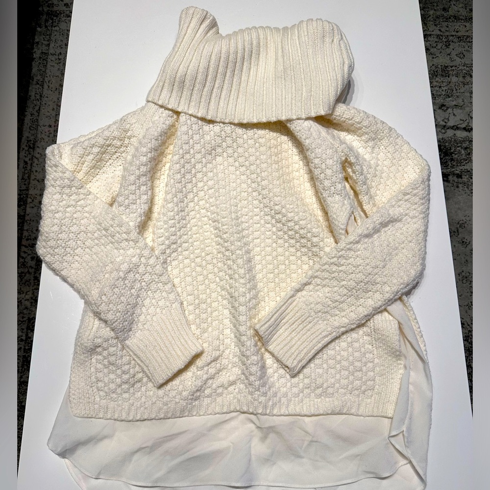LOFT Outlet Winter white turtleneck